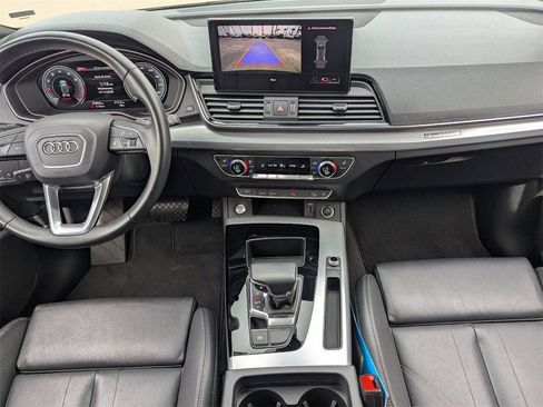 Used 2025 Audi Q5 2.0T Premium image 18