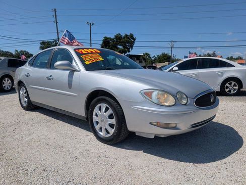 Used 2005 Buick LaCrosse CX FWD image 1