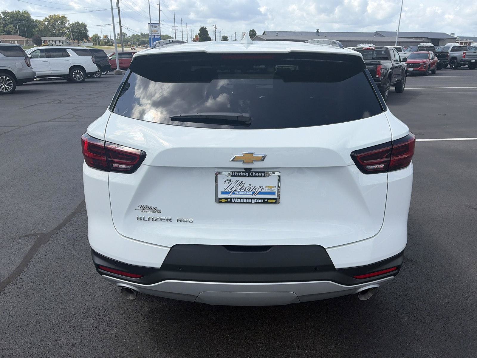 New 2026 Chevrolet Blazer LT w/ Convenience Package AWD/4WD image 4