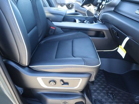 New 2026 RAM 1500 Laramie w/ Night Edition image 14