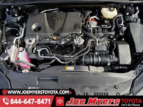 Used 2025 Toyota Camry SE image 31