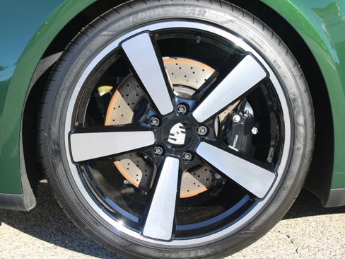 New 2026 Porsche 911 Carrera 4S image 12