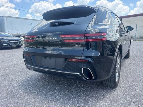 Used 2025 Genesis GV70 2.5T AWD/4WD image 3