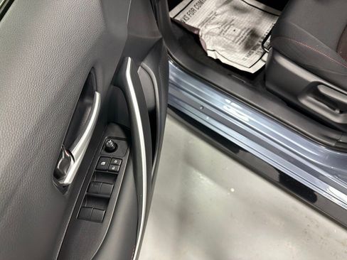 Used 2025 Toyota Corolla SE image 9
