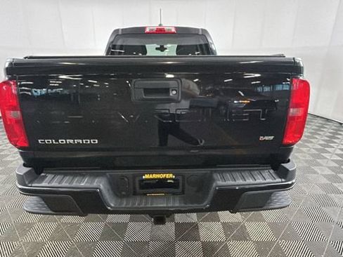 Used 2022 Chevrolet Colorado W/T w/ Custom Special Edition AWD/4WD image 4