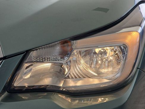 Used 2017 Subaru Forester 2.5i Premium AWD/4WD image 38