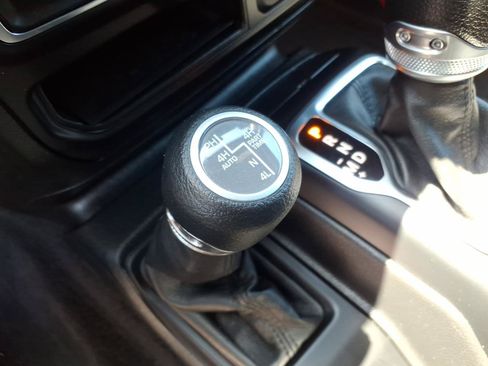 Used 2023 Jeep Wrangler Unlimited w/ Sun & Screen Package AWD/4WD image 9