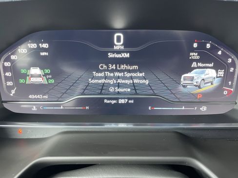 Used 2023 GMC Yukon XL SLE w/ Gmc Pro Safety Plus Package image 23