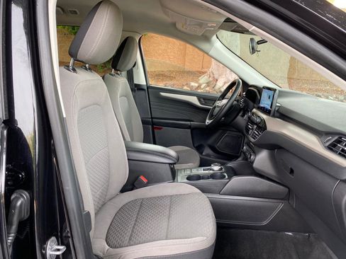 Used 2022 Ford Escape SE w/ Convenience Package FWD image 52