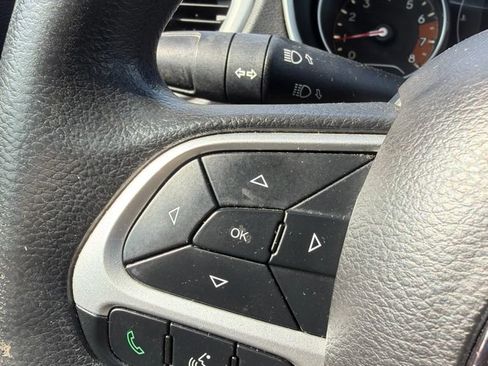 Used 2018 Jeep Compass Sport FWD image 14
