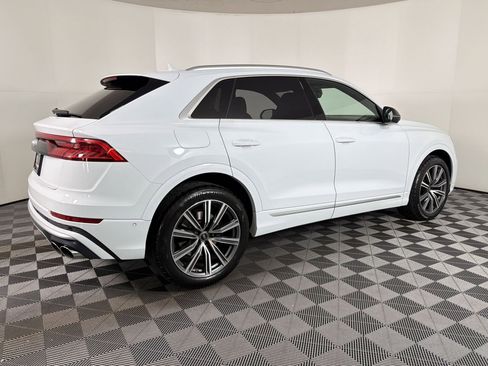 Used 2023 Audi SQ8 Prestige AWD/4WD image 7