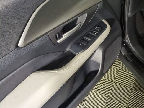 Used 2024 Toyota Grand Highlander XLE image 11