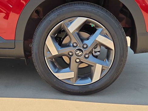 New 2025 Hyundai Venue Limited image 13