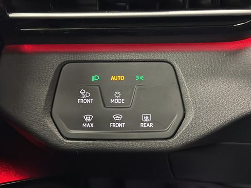 Used 2023 Volkswagen ID.4 Pro S AWD/4WD image 31