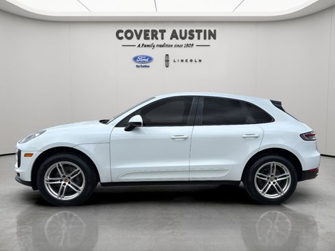 Used 2020 Porsche Macan AWD/4WD image 31