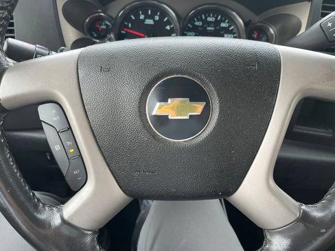 Used 2011 Chevrolet Silverado 2500 LT RWD image 12