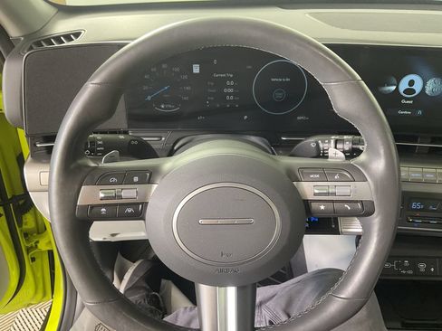 Used 2024 Hyundai Kona Limited AWD/4WD image 11