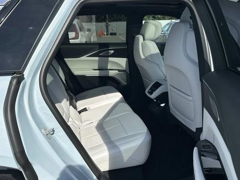 Used 2024 Cadillac Lyriq Luxury w/ LPO, Floor Liner Package AWD/4WD image 20