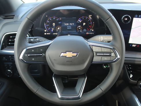 New 2026 Chevrolet Suburban LS image 11