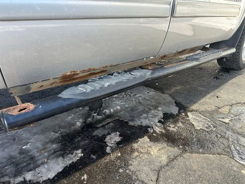 Used 2011 Chevrolet Silverado 1500 LT image 10