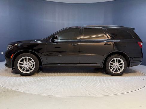 Used 2023 Dodge Durango GT image 2