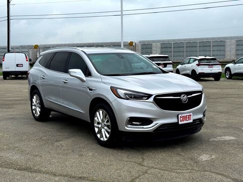 Used 2018 Buick Enclave Premium FWD image 4