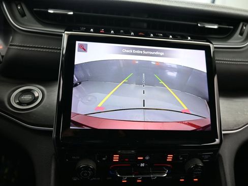 Used 2021 Jeep Grand Cherokee L Limited image 21