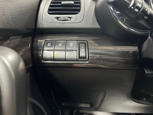 Used 2011 Kia Sorento LX w/ Convenience Pkg AWD/4WD image 17