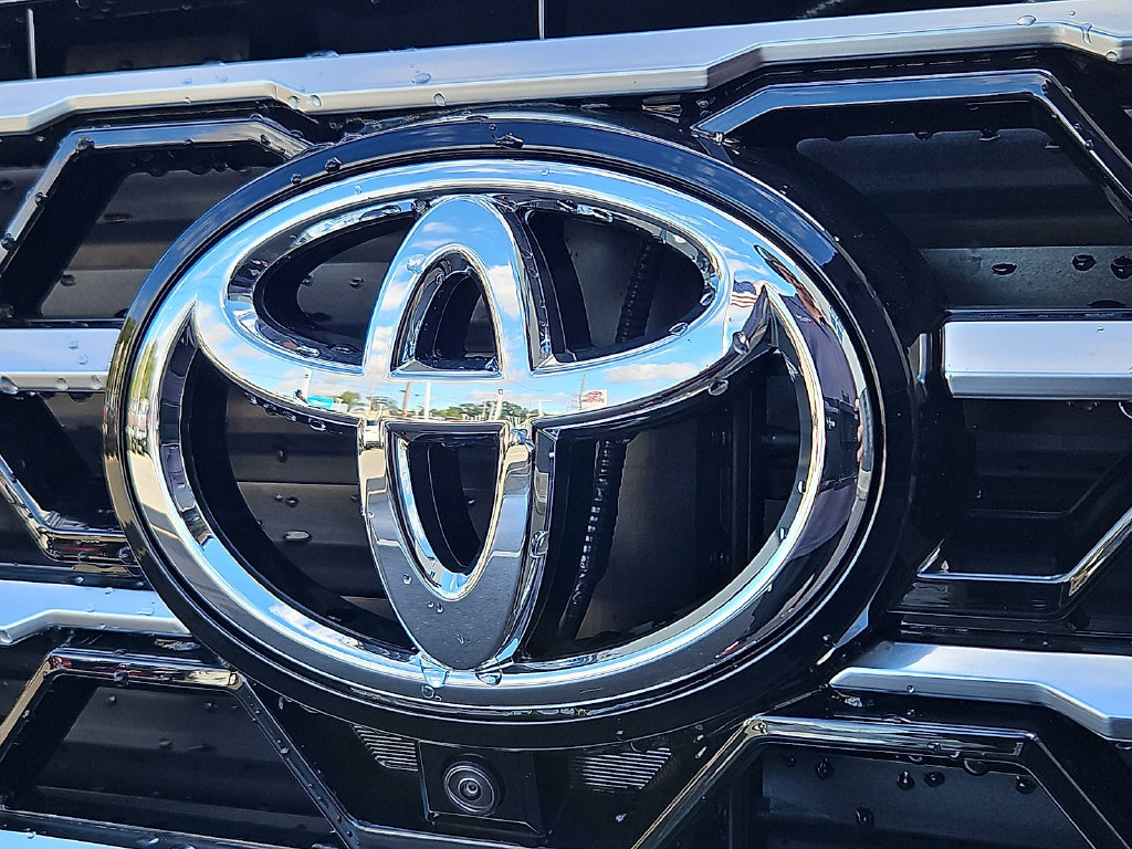 New 2026 Toyota Tundra Capstone AWD/4WD image 19