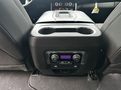 Used 2024 Chevrolet Tahoe LS RWD image 34