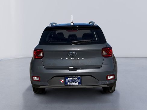 New 2026 Hyundai Venue SEL FWD image 4