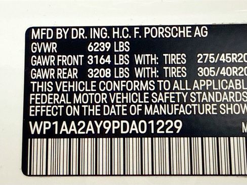 Used 2023 Porsche Cayenne image 30