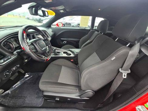 Used 2022 Dodge Challenger GT RWD image 18