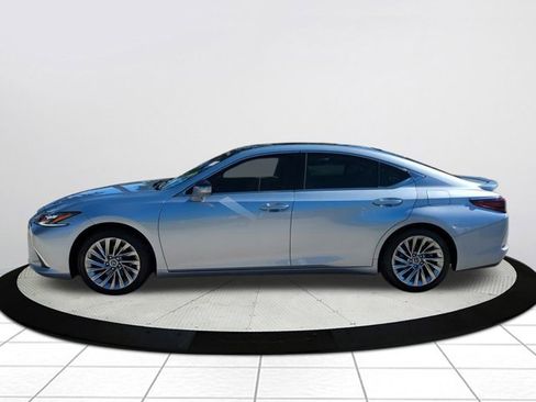 Used 2023 Lexus ES 350 w/ Ultra Luxury Package image 6