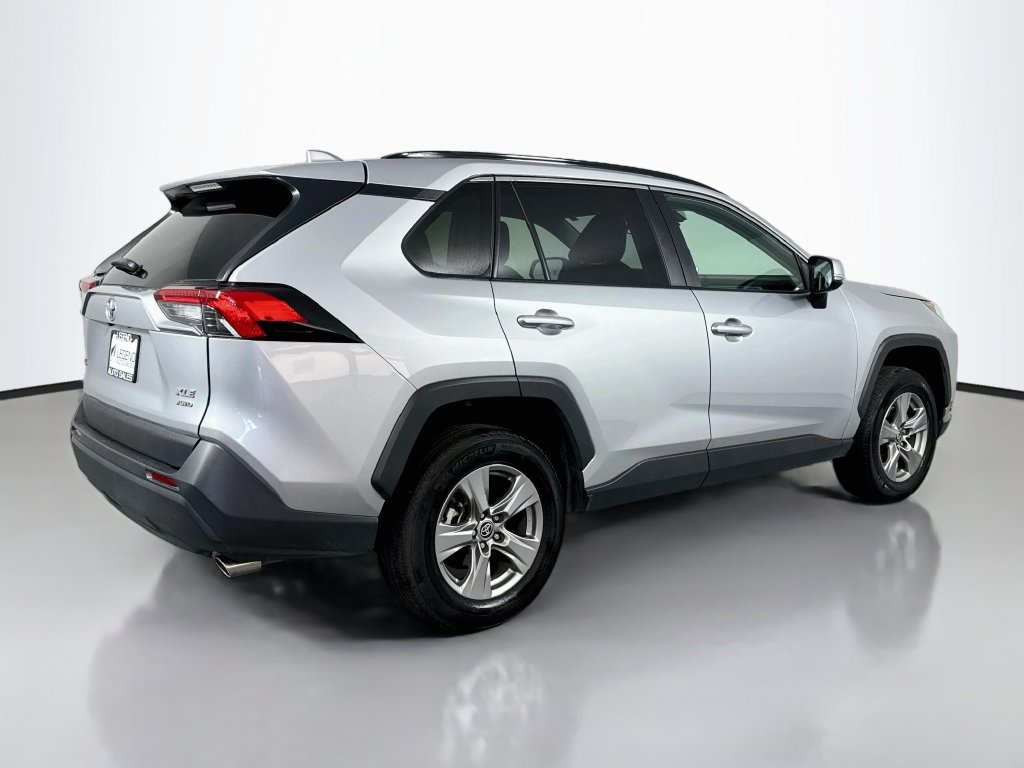 Used 2025 Toyota RAV4 XLE w/ Convenience Package AWD/4WD image 7