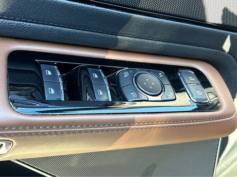 Used 2023 Lincoln Aviator Reserve w/ Equipment Group 201A image 28