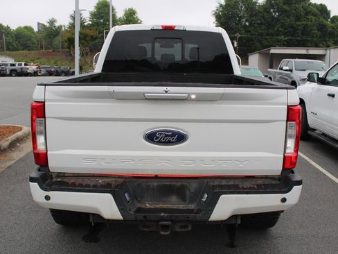 Used 2017 Ford F250 Lariat w/ Chrome Package AWD/4WD image 7