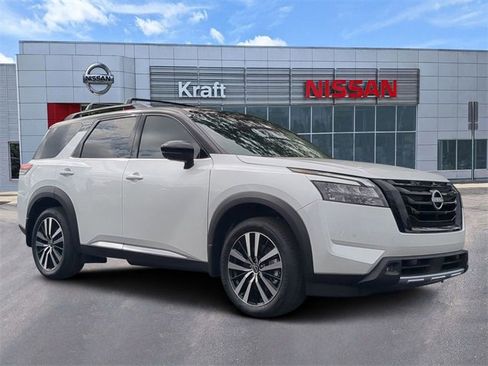 New 2025 Nissan Pathfinder Platinum w/ Black Appearance Package image 1