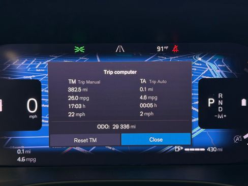 Used 2023 Volvo XC40 B5 Core w/ Convenience Package AWD/4WD image 18