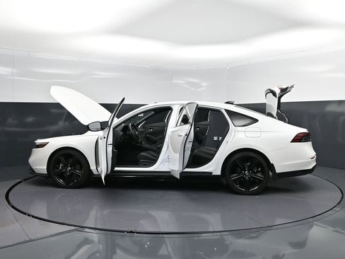 Used 2024 Honda Accord Sport image 46