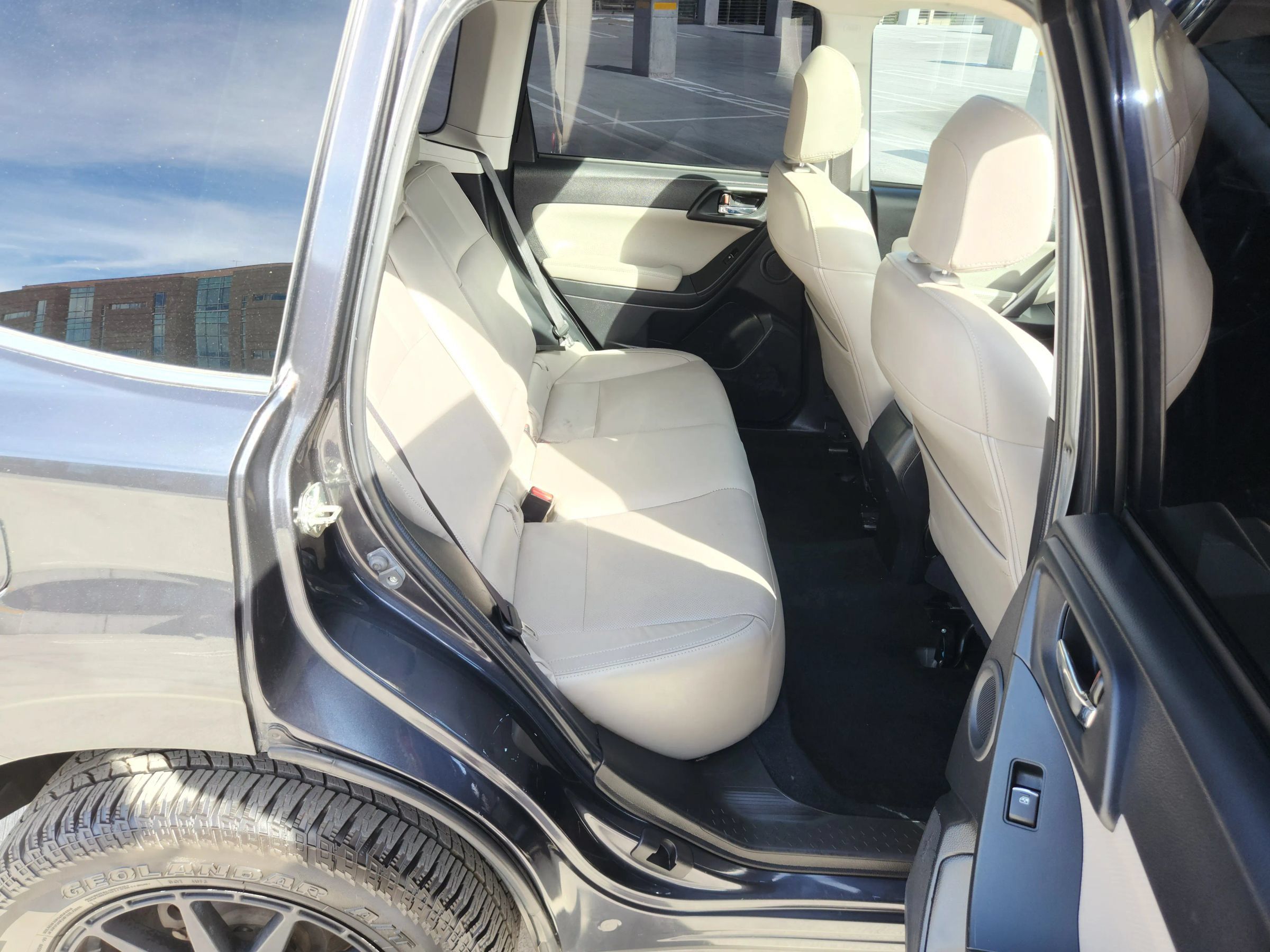 Used 2018 Subaru Forester 2.5i Limited AWD/4WD image 12