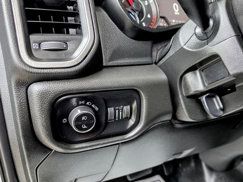 Used 2020 RAM 2500 Tradesman w/ Safety Group image 21