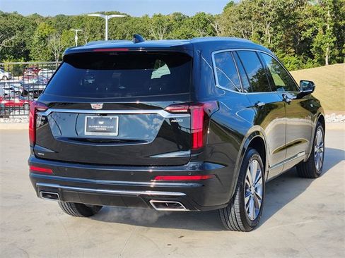 Certified 2024 Cadillac XT6 Premium Luxury w/ Platinum Package image 6