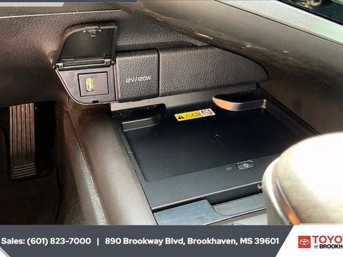 Used 2024 Toyota Camry XSE FWD image 23