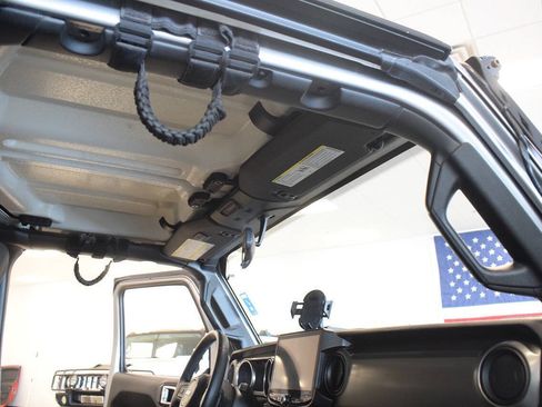 Used 2018 Jeep Wrangler Unlimited Sport S AWD/4WD image 51