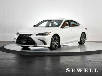 Certified 2025 Lexus ES 350 w/ Premium Package