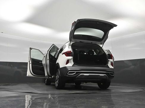 Used 2023 Kia Seltos EX AWD/4WD image 31