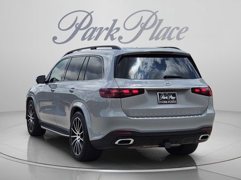 Certified 2024 Mercedes-Benz GLS 450 4MATIC image 3