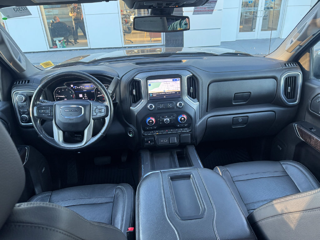 Used 2022 GMC Sierra 1500 Denali w/ Denali Premium Package AWD/4WD image 10