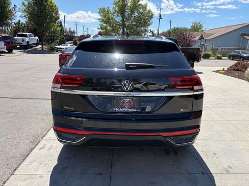 Used 2020 Volkswagen Atlas Cross Sport SE w/ Panoramic Sunroof Package AWD/4WD image 10